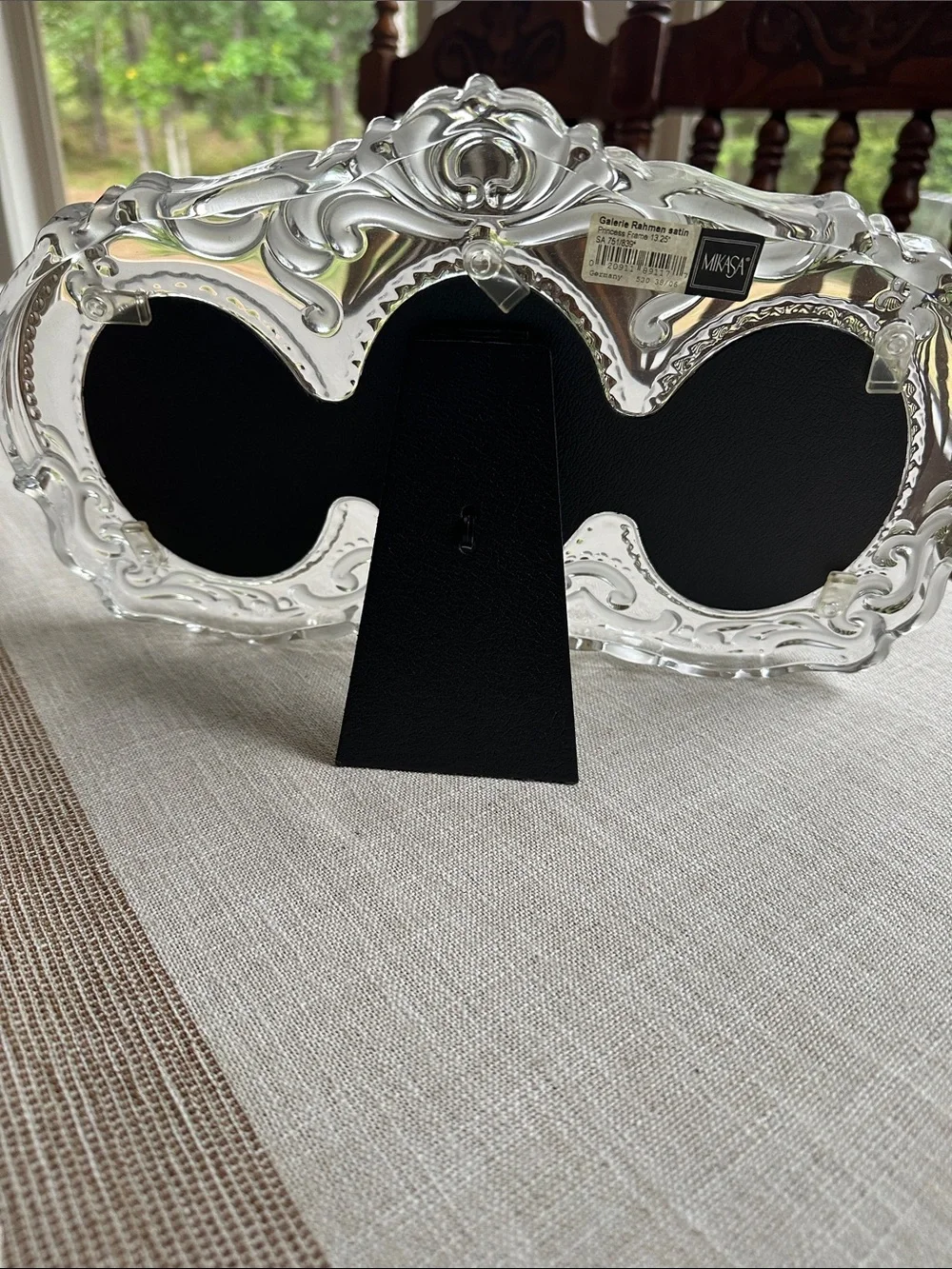 Mikasa Princess Frosted Lead Crystal Triple Oval Photo Frame 13.25”